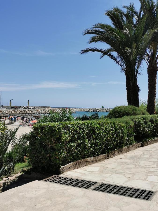 Apartamento Port De Roda De Bara -Roc Sant Gaieta Esterno foto