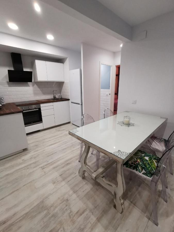 Apartamento Port De Roda De Bara -Roc Sant Gaieta Esterno foto